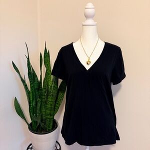 GAP | Black V-Neck Tee